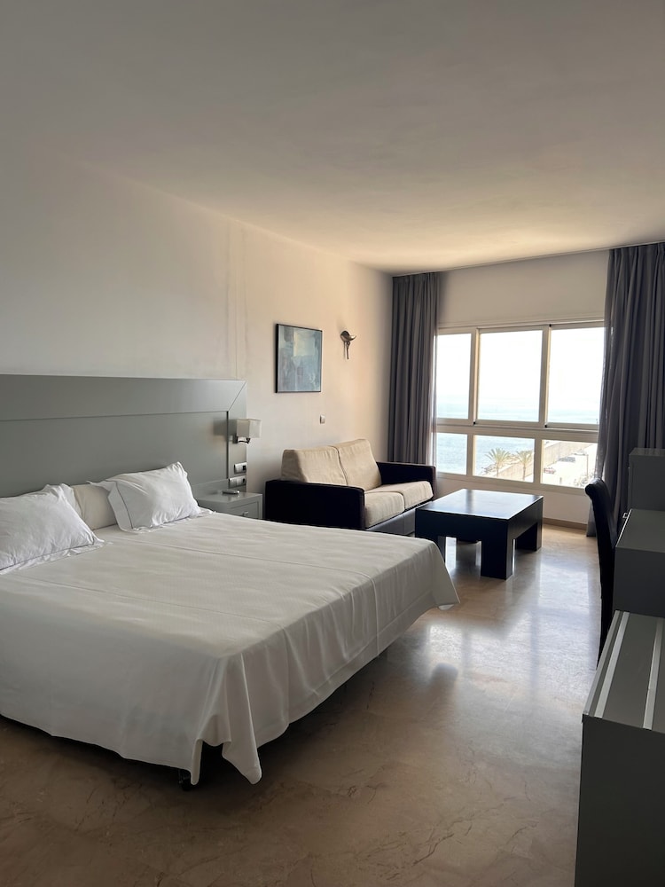 Senator Aguilas Hotel 15/49