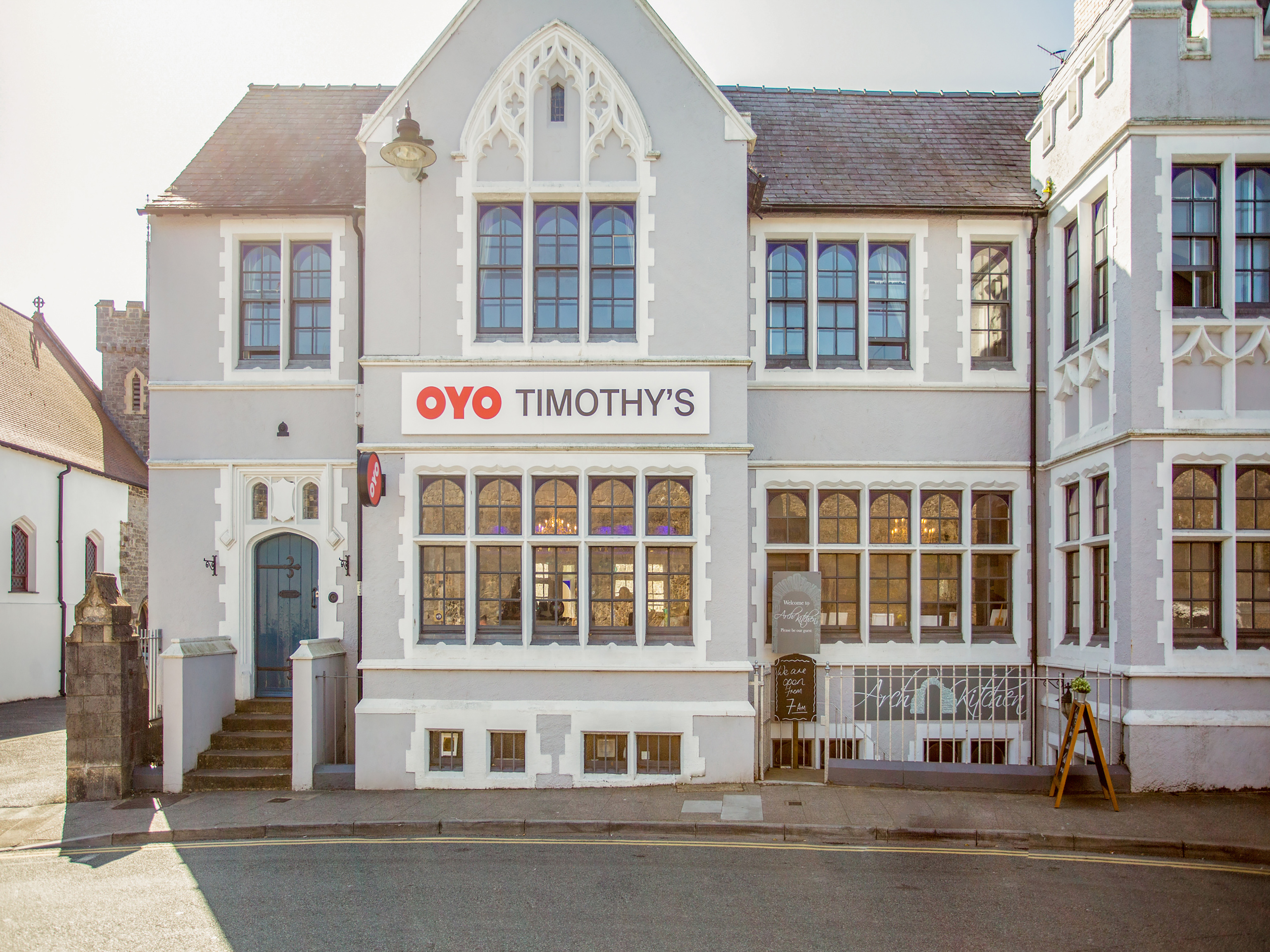 OYO Timothy's 5/33