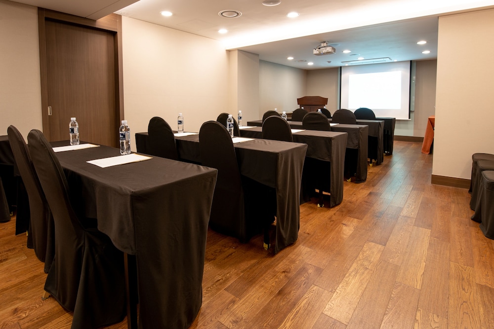 New Seoul Hotel 40/50