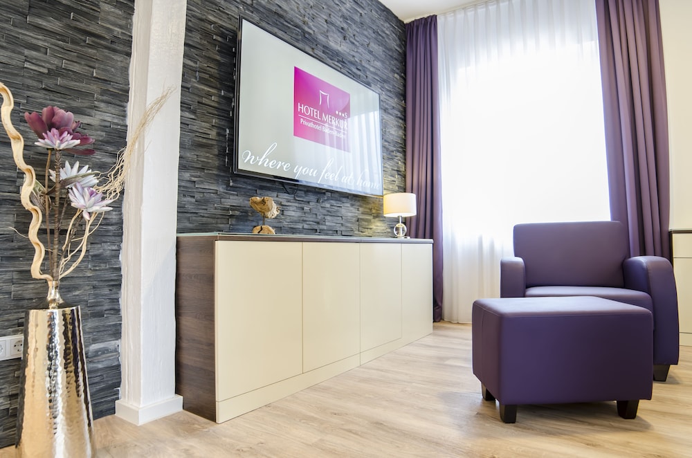 Hotel Merkur 25/52