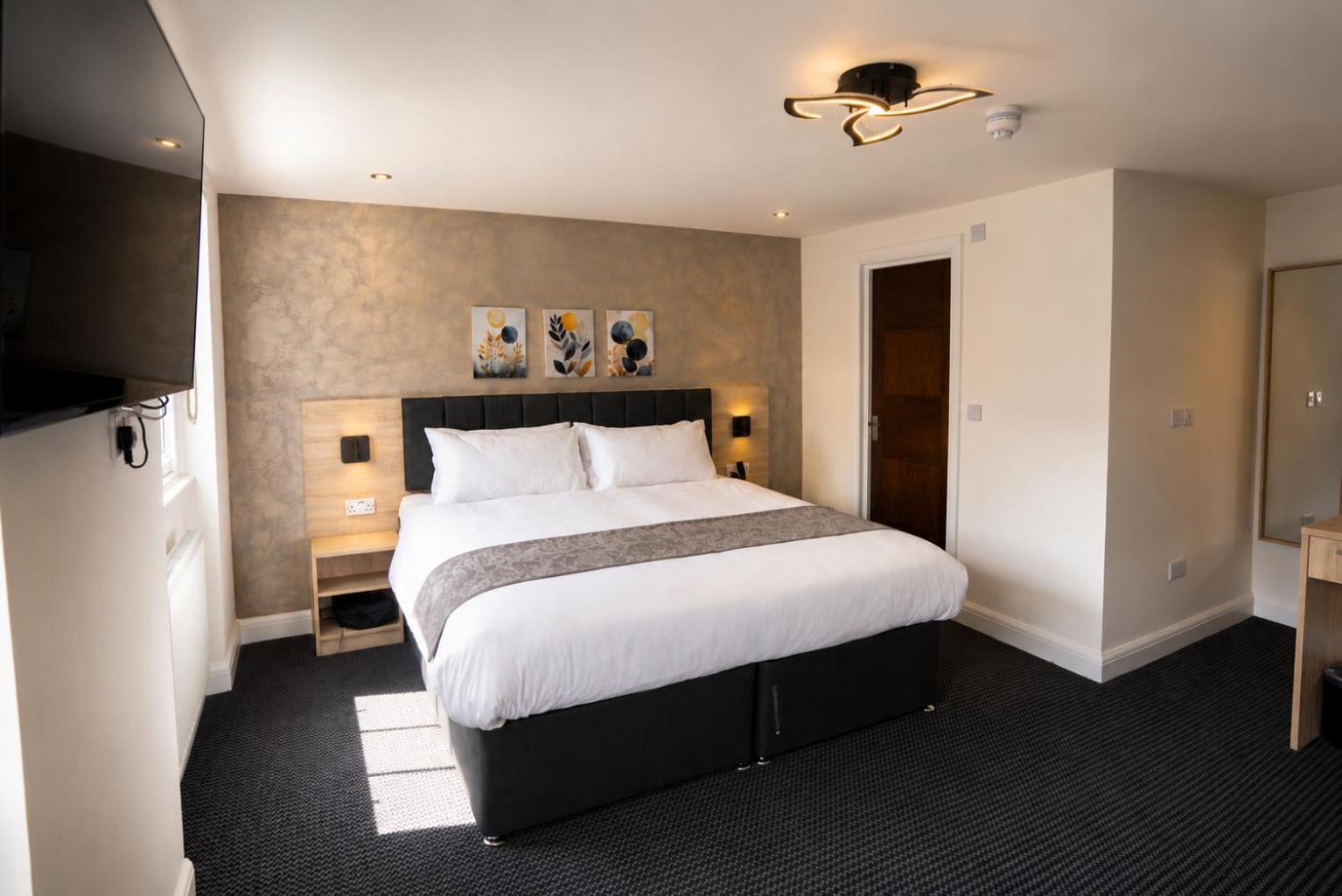 غرفة سوبيريور بسرير مزدوج، OYO Townhouse 30 Sussex Hotel, London Paddington 2/2