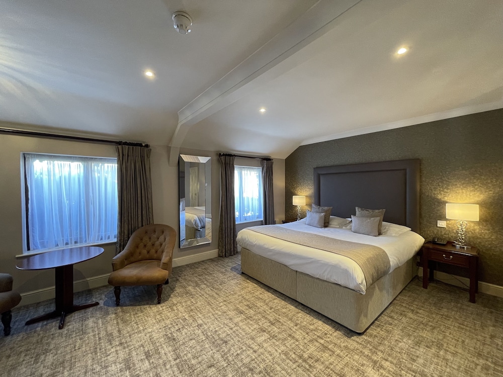 COURTYARD, DOUBLE BED