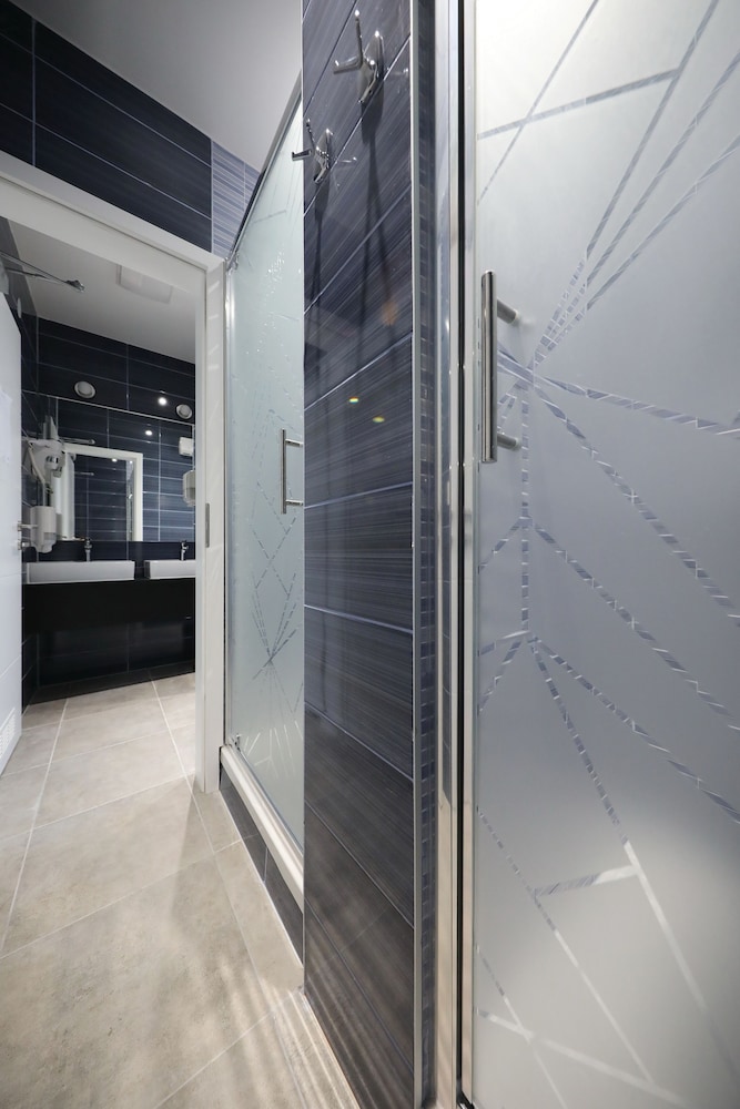 Downtown Boutique Hostel 20/50