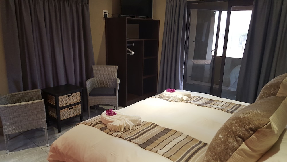 Kruger View Chalets 9/30