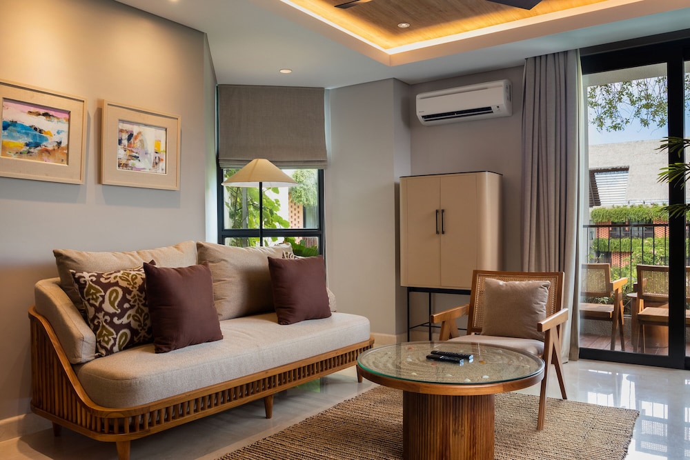 Beachwalk Residence 21/50