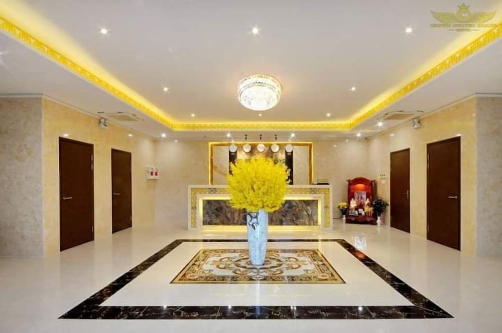 Crown Nguyen Hoang Hotel 9/58