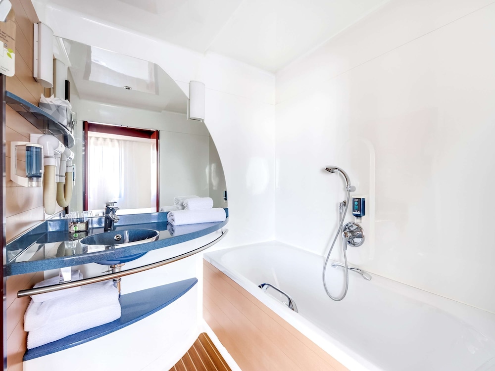 B&B HOME Paris Nord 18eme 53/57