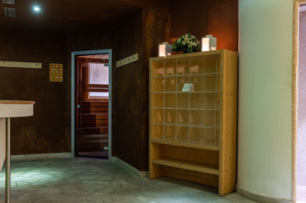 Hotel Alpine Mugon 28/42