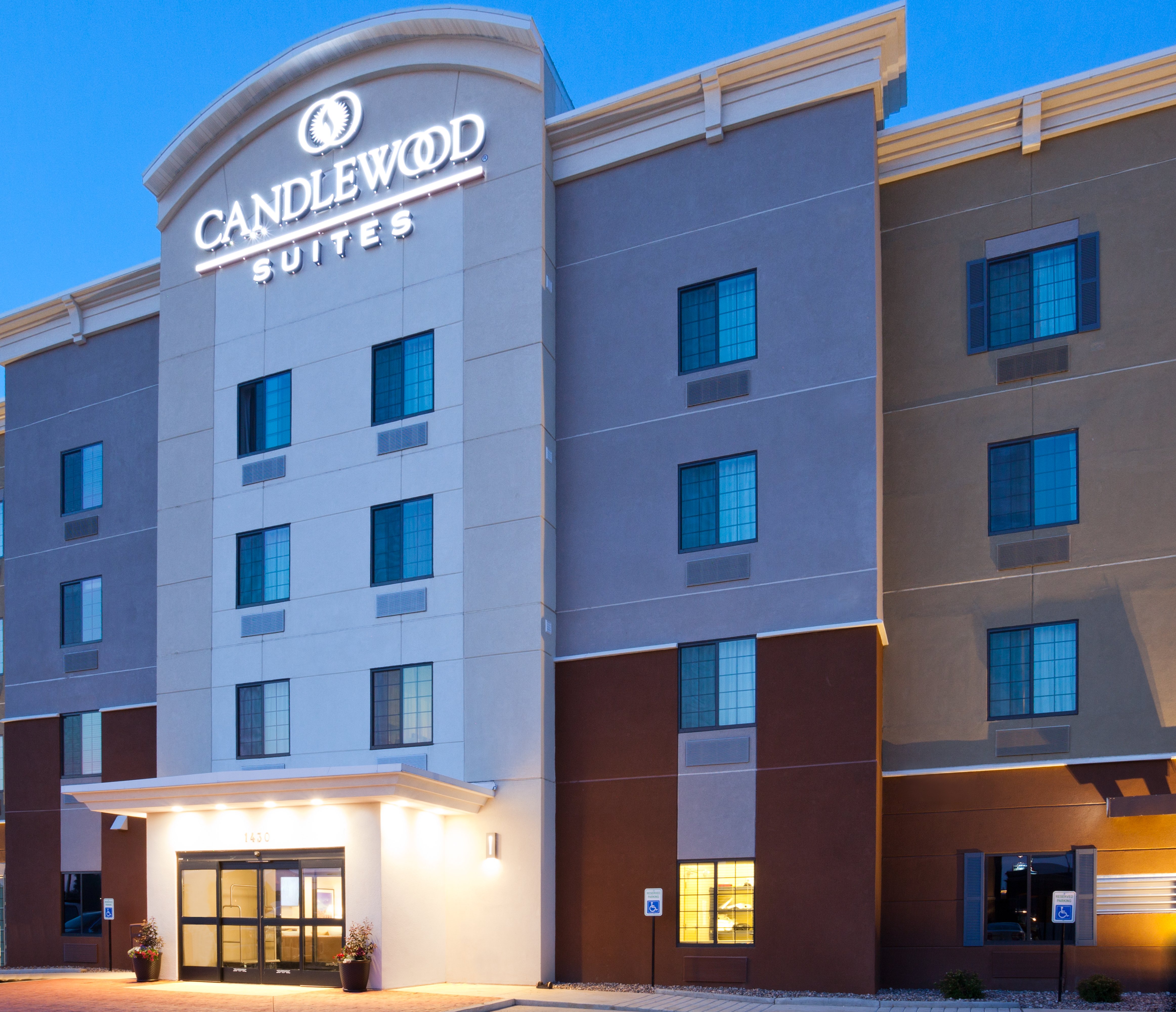 Candlewood Suites Dickinson Nd 1/19