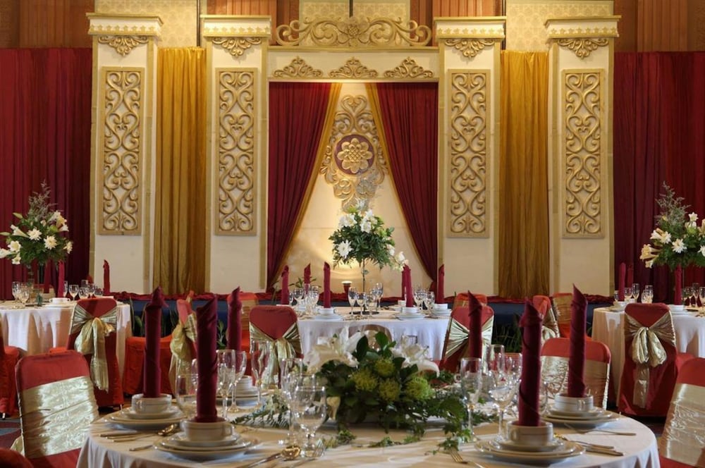 Hotel Santika Premiere Semarang 36/47