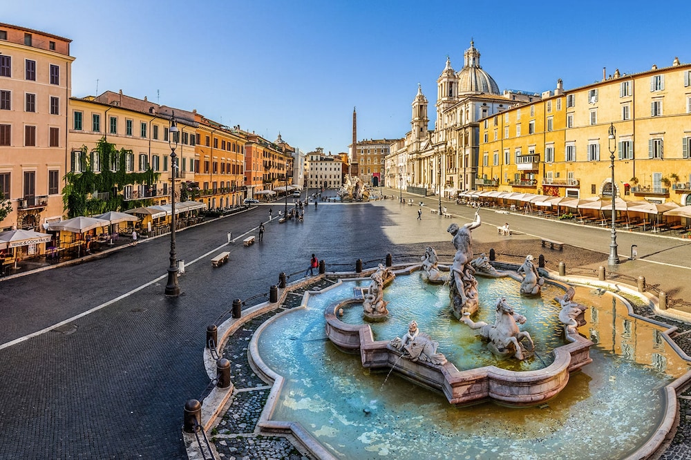 Luxury Navona 54/58