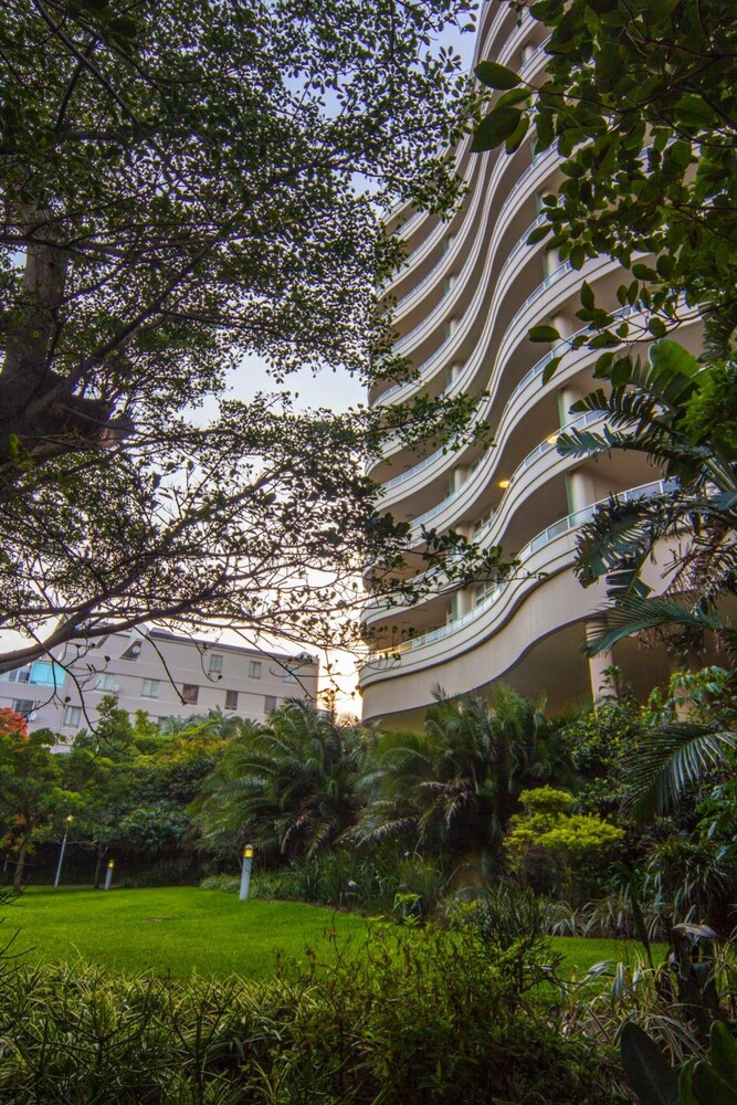 203 Oyster Quays 31/35