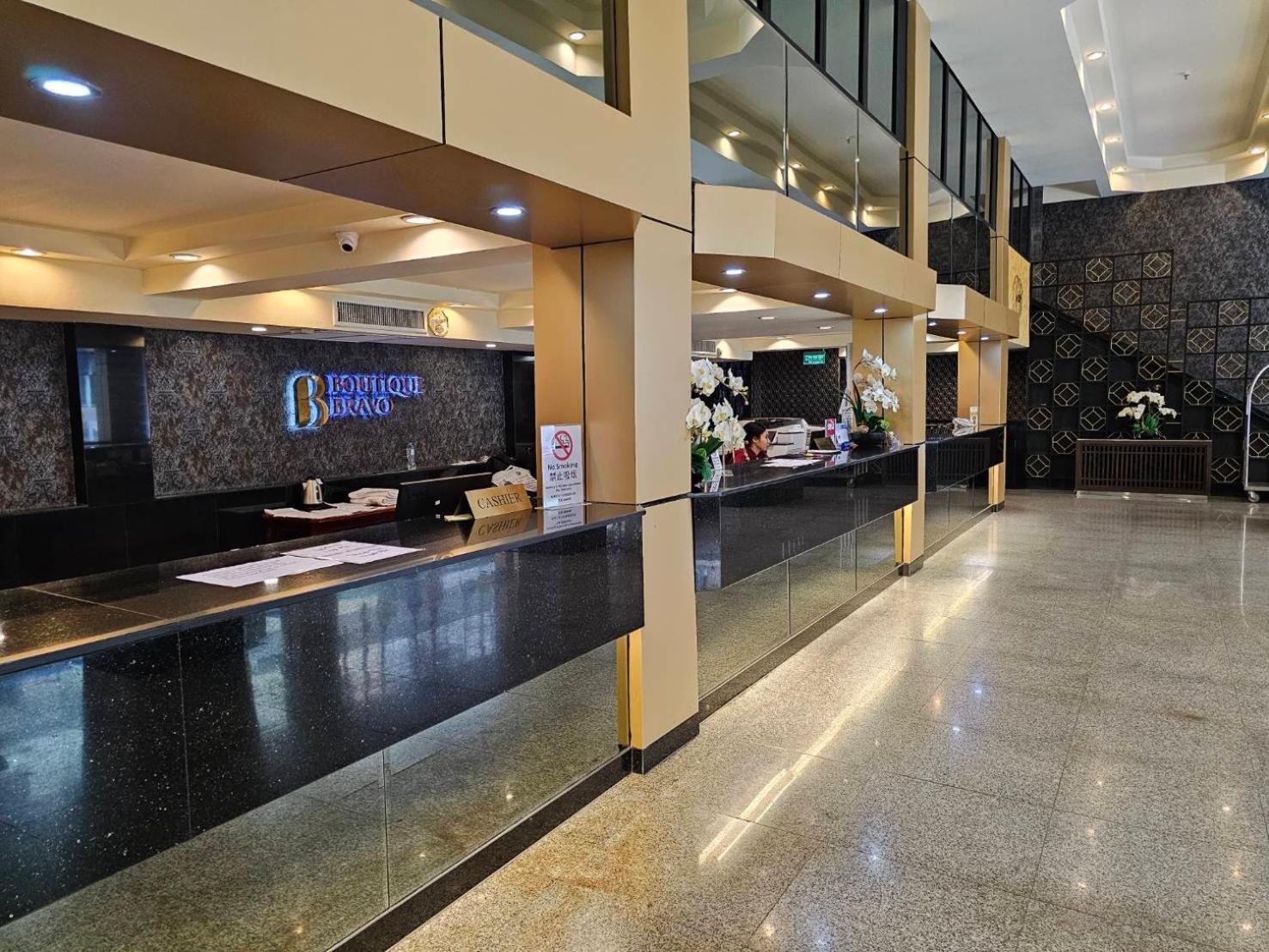Boutique Bravo Hotel 1/21