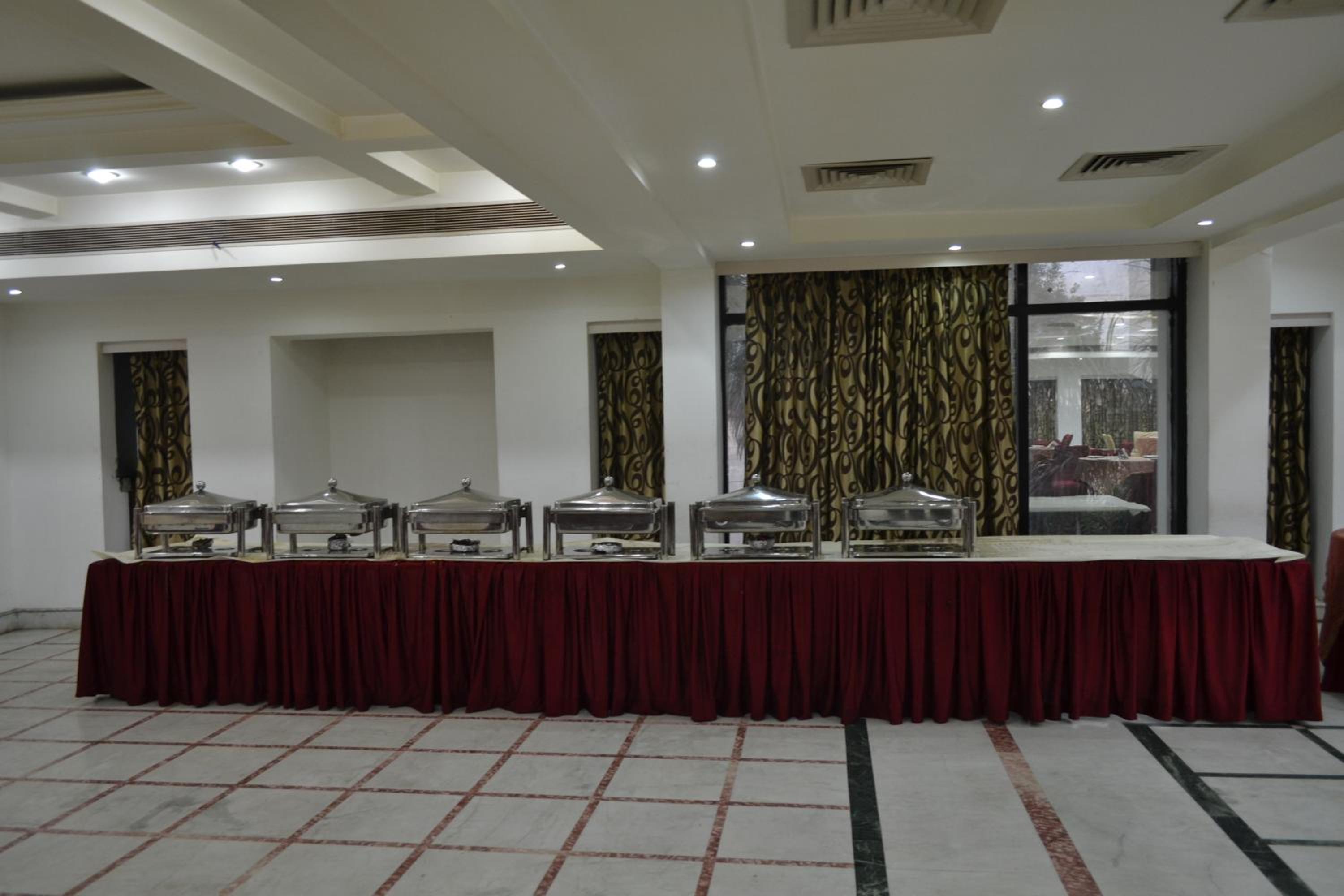 Hotel Sobti Continental 14/37