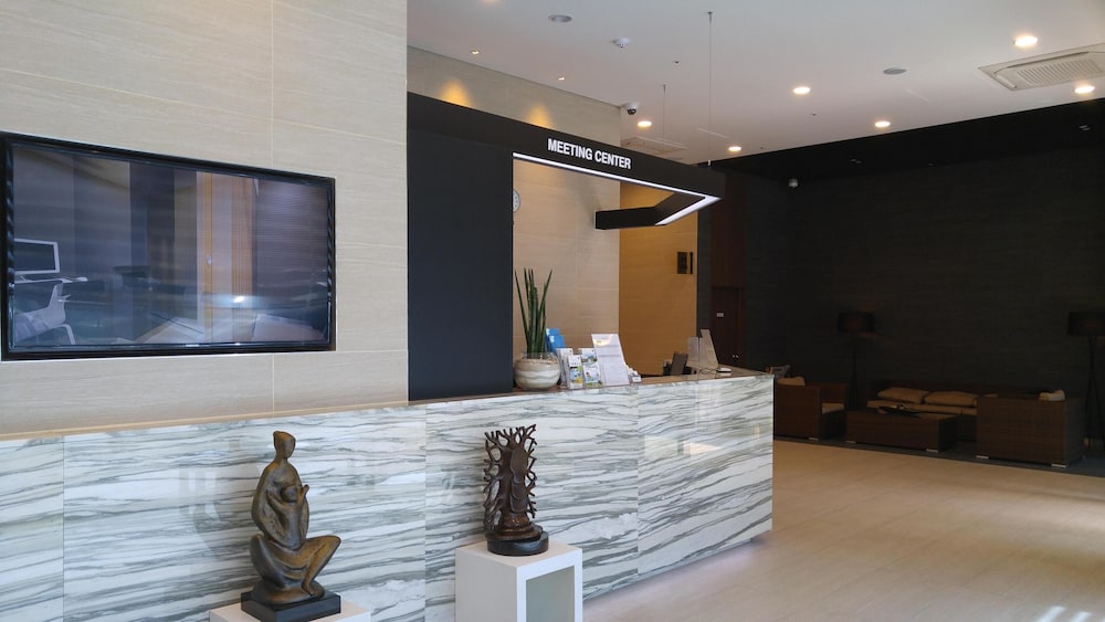 On Smart Hotel 4/42