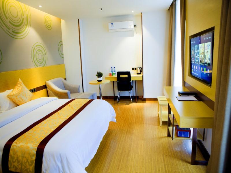 GreenTree Inn Huanggang City Wuxue City Kanjiang Avenue 6/27