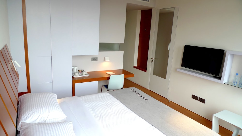 Bossa Nova Beirut Hotel 12/50