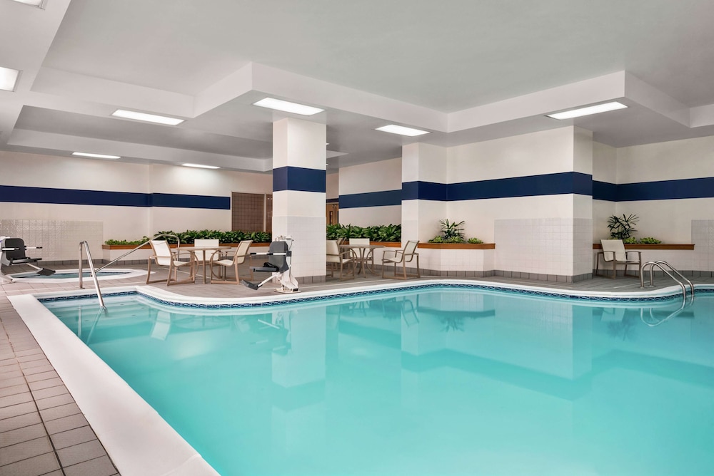 Embassy Suites by Hilton Columbus Dublin 19/55