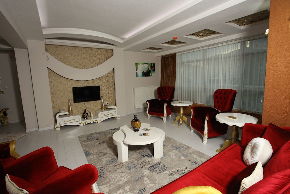 The City Walls Suit Hotel 24/44
