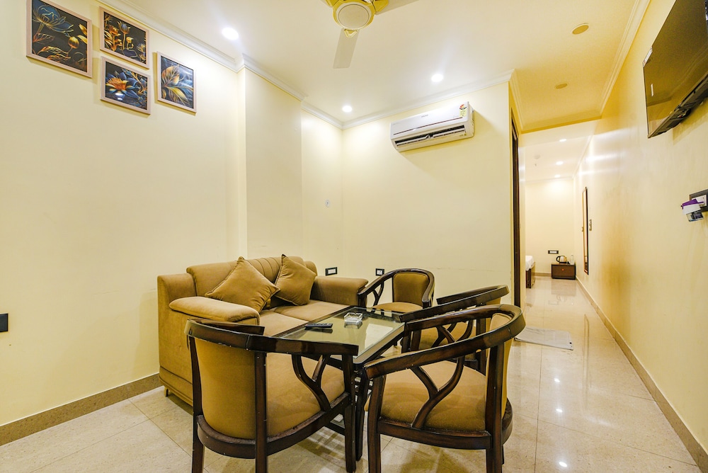 FabHotel Prime Apple Tree Residency, Sector 13 Dwarka, New Delhi 18/24