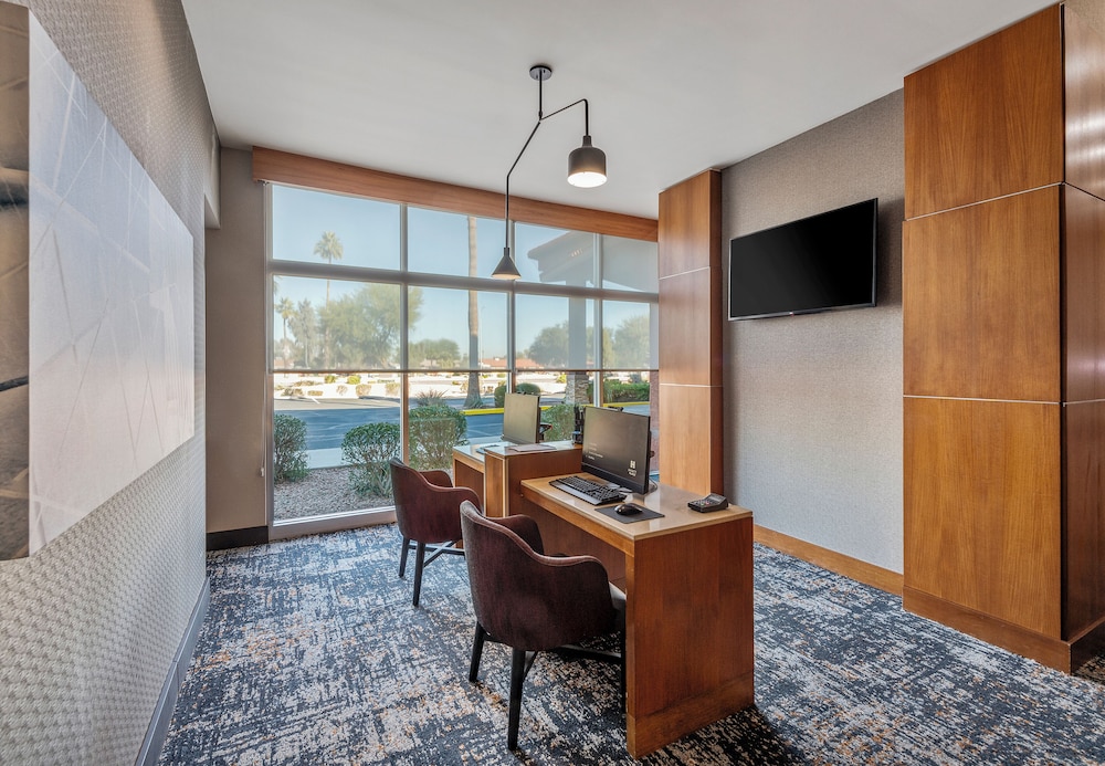 Hyatt Place Phoenix Chandler Fashion Center 62/68
