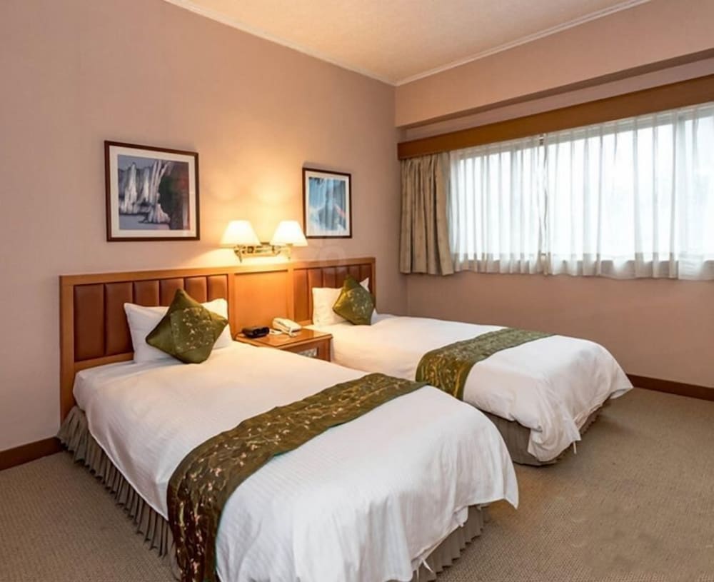 First Hotel 24/53