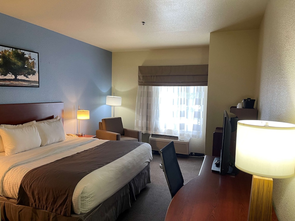 Best Western Coffeyville Central Business District Inn and Suites 27/59