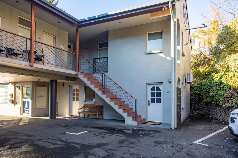 Elphin Motel and Serviced Apartments 41/50