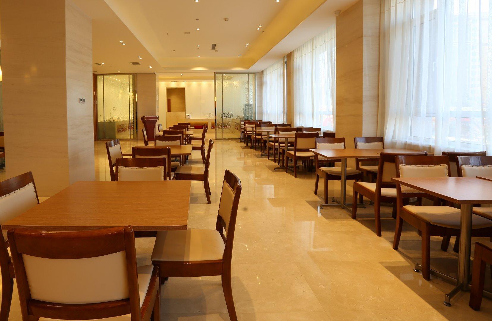Ji Hotel (Panjin Railway Station) 19/26