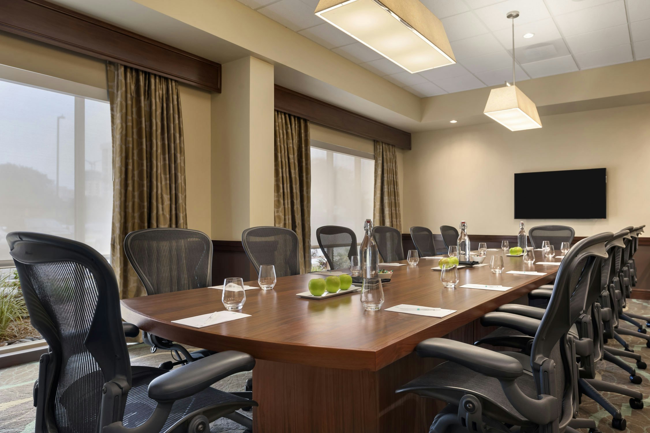 Embassy Suites by Hilton Dallas Market Center 63/72