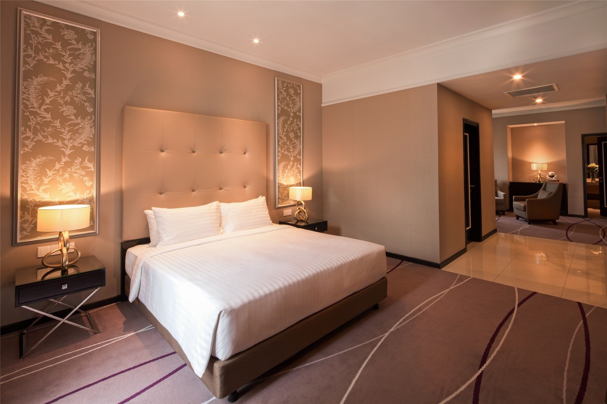 DORSETT, SUITE