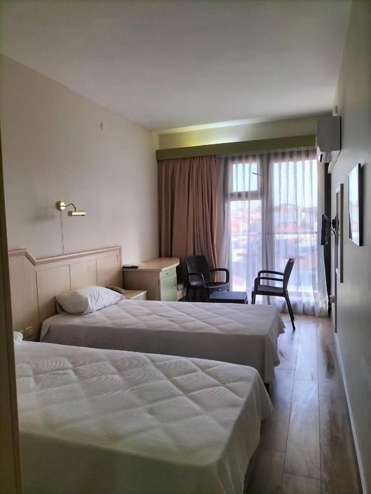Ridvan Hotel 22/69