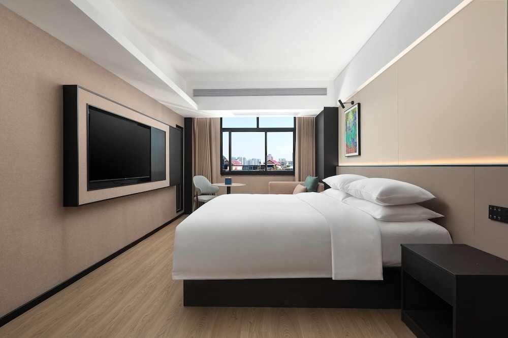 Days Inn by Wyndham Yueyang Train Station 27/56
