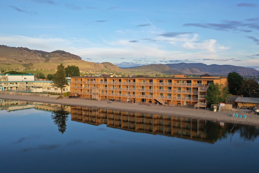 Coast Osoyoos Beach Hotel 2/50