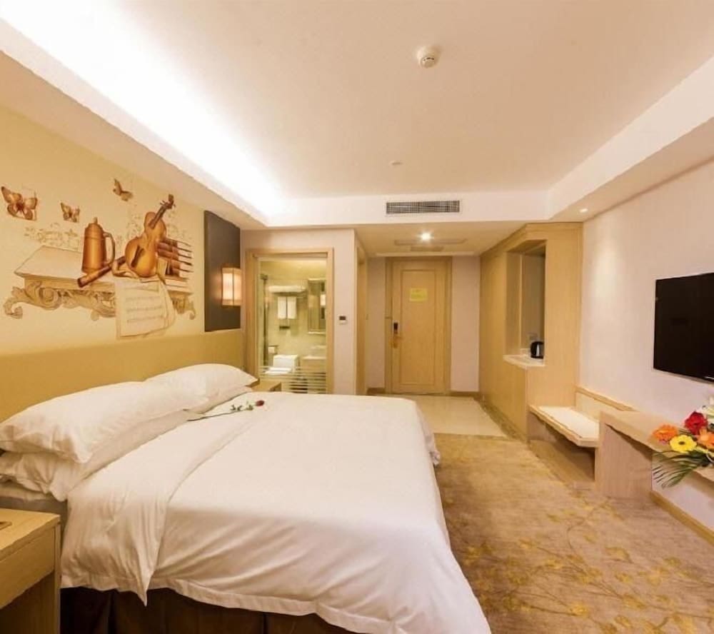 Vienna Hotel (Xiufeng Park, Jinshan Road, Yiyang High-tech Zone) 9/20