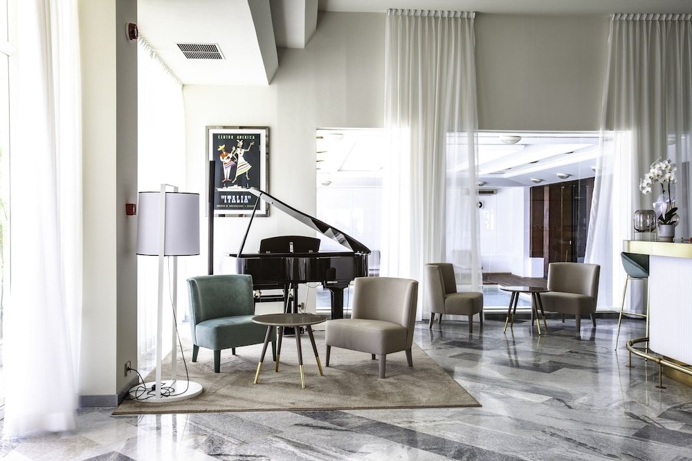 Diana Grand Hotel 57/70