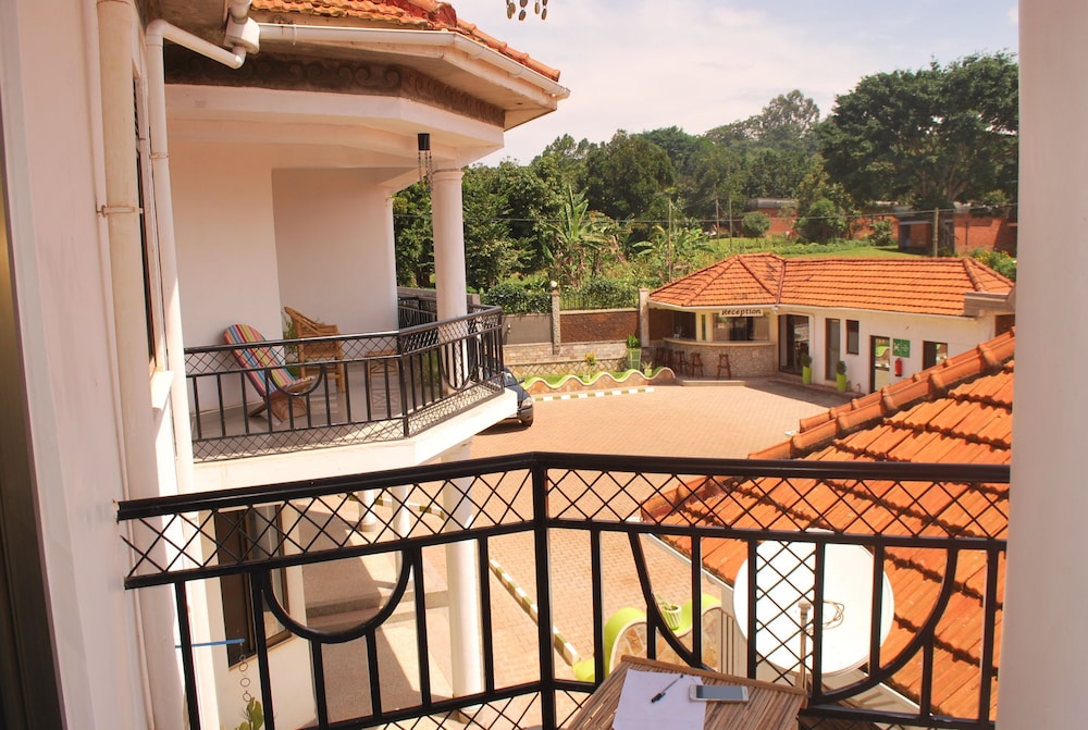 Mowicribs Hotel & Spa 36/50