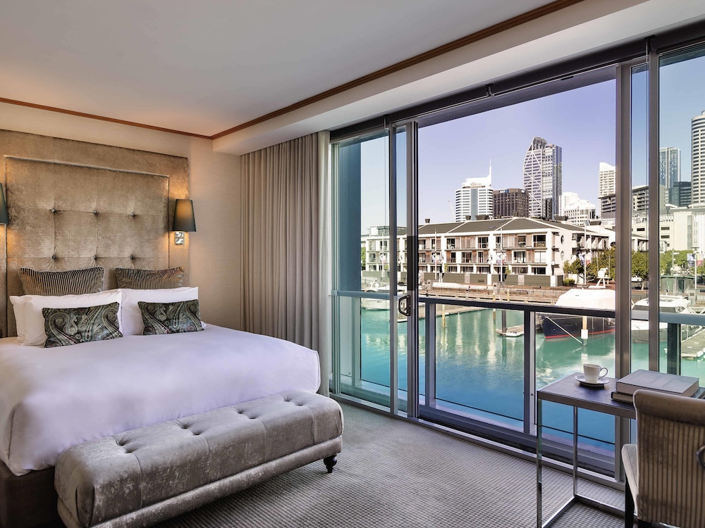 LUXURY, KING BED, MARINA VIEW