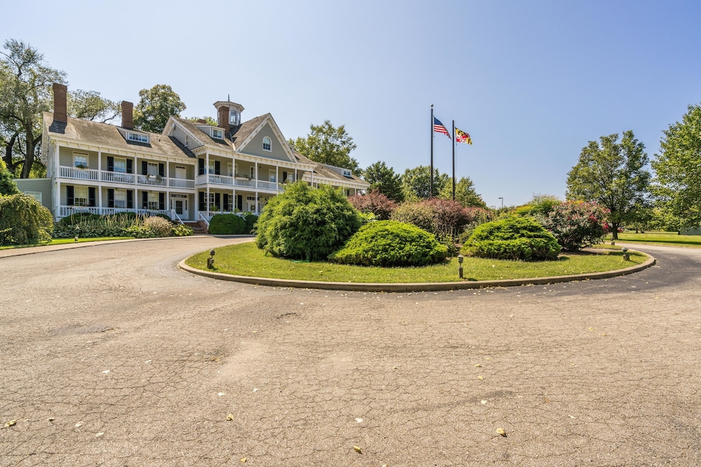 Kent Island Resort 48/52