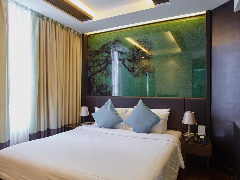 Sky Bay Suite