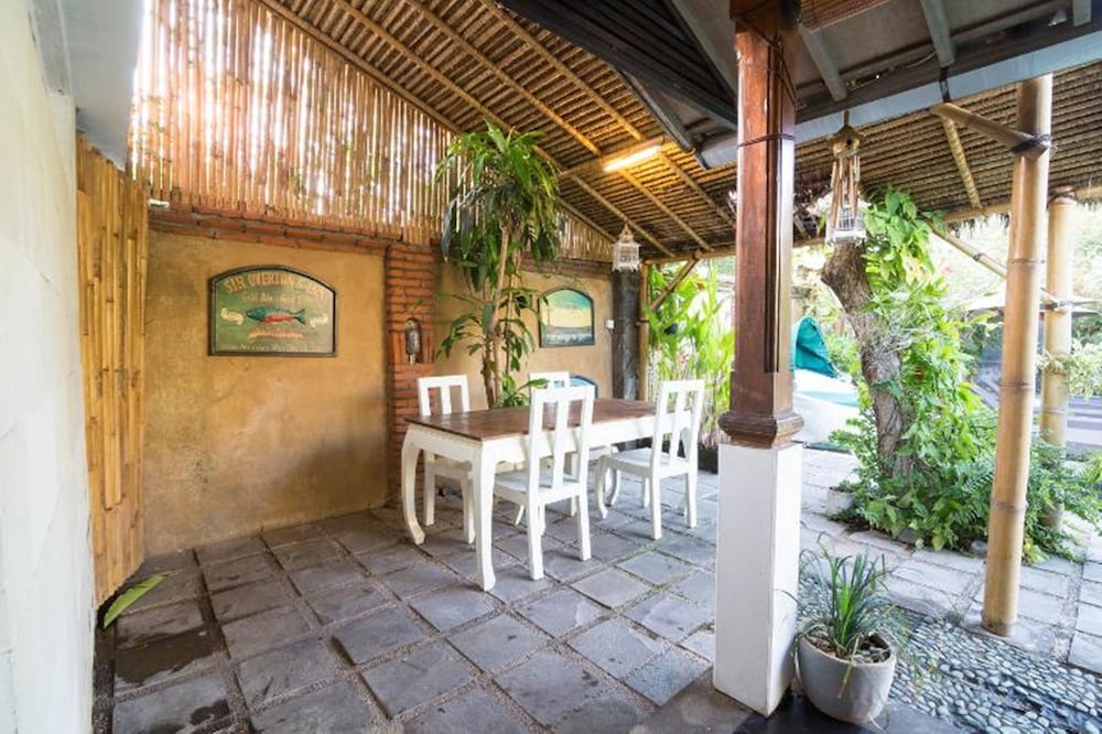 Aqua Bali Villa 20/25