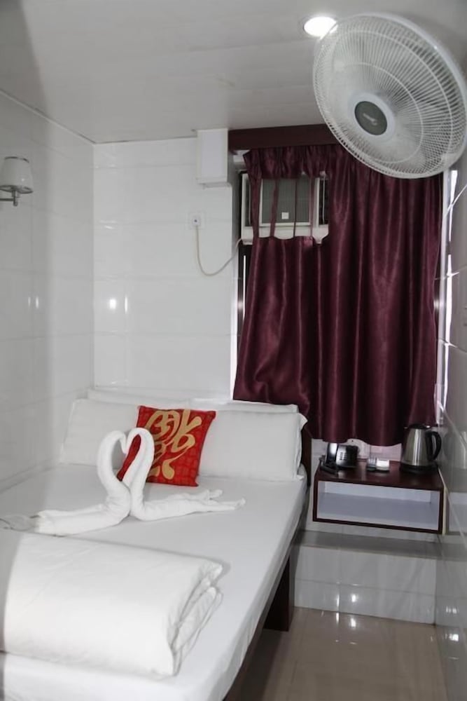 Om Guest House 25/74