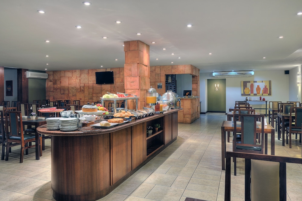 Hotel Deville Express Cascavel 39/50