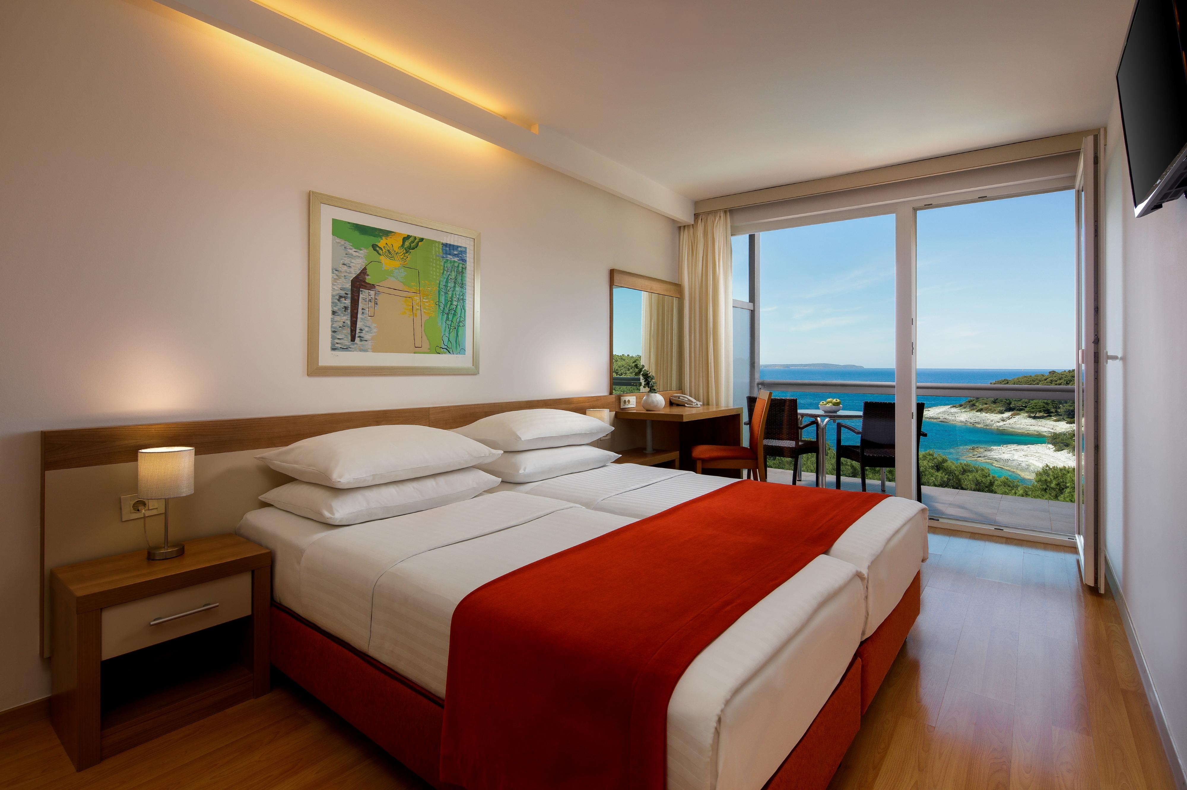 Standard, Double or Twin Bed, Sea Side, Balcony