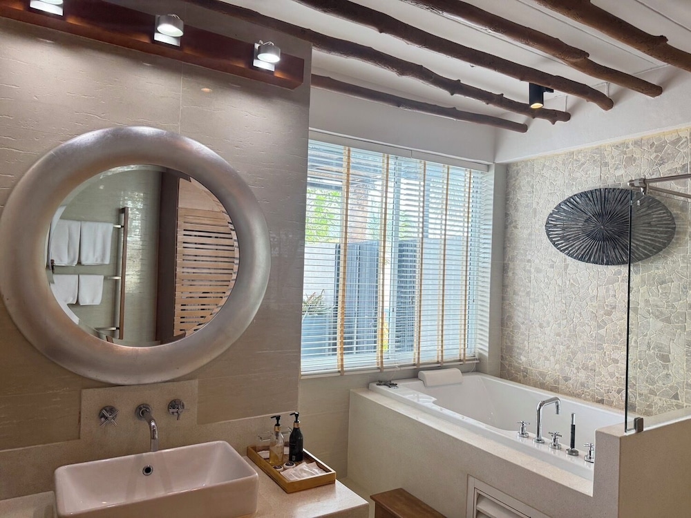 TUSITA WELLNESS RESORT 47/50