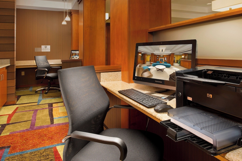 Fairfield Inn & Suites By Marriott Waco North 65/73