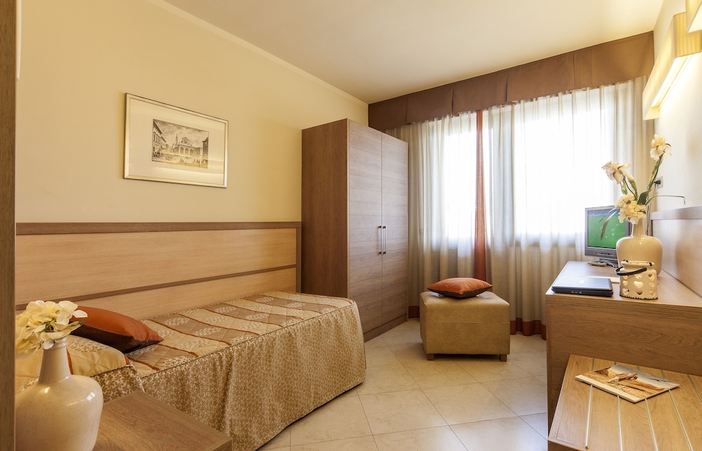 NilHotel 24/50