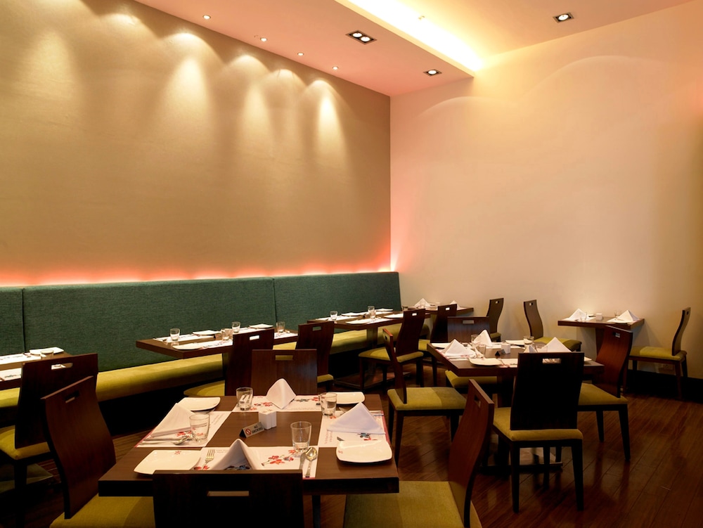Royal Orchid Central Pune 30/35