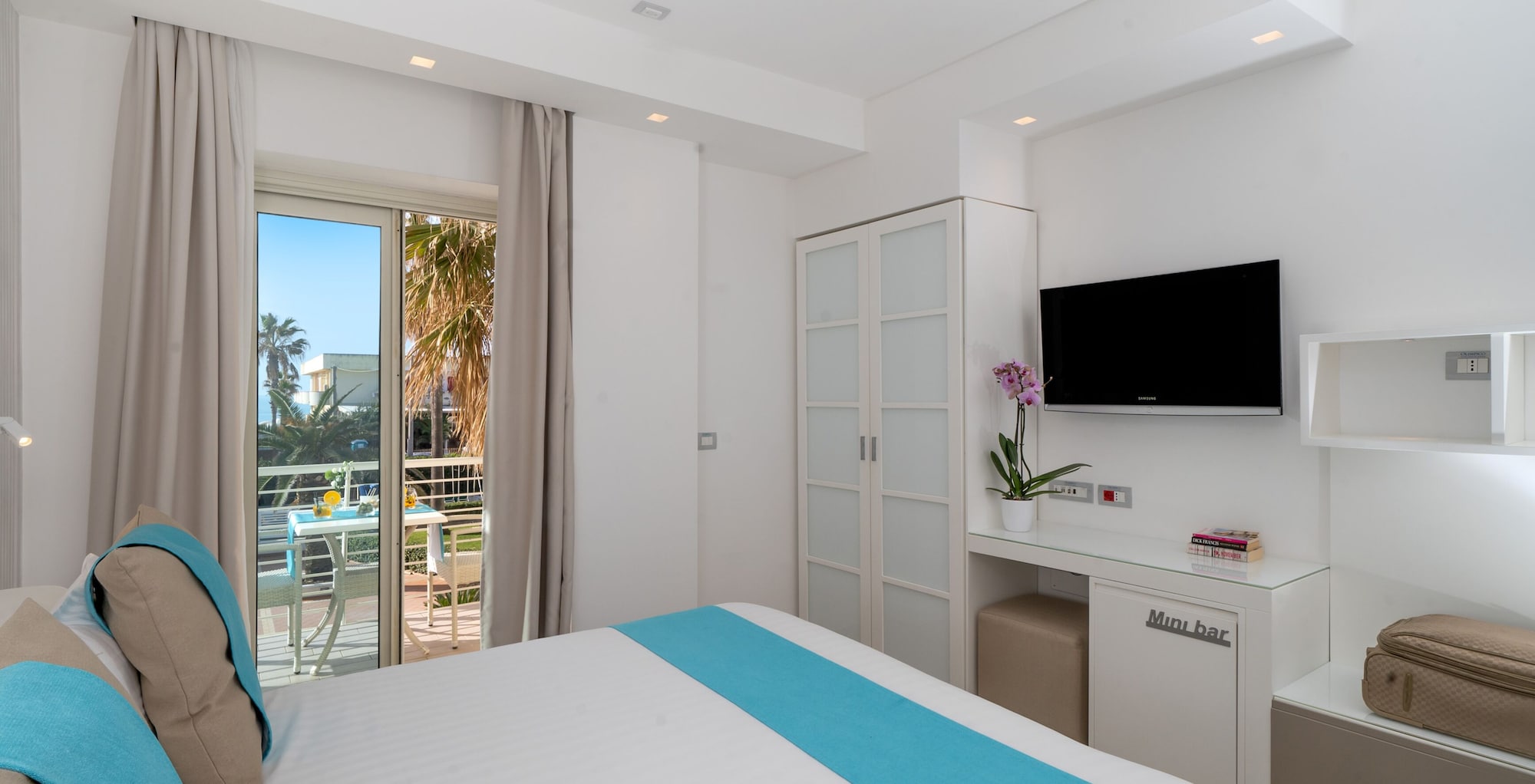 غرفة سوبيريور ثلاثية بسرير مزدوج وسرير فردي، HOTEL OLIMPICO 3/3