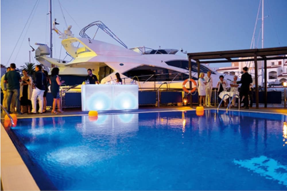 Hotel Port Salins 5/65